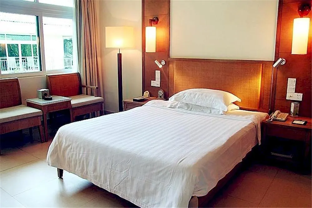 Landscape Beach Hotel Szanja