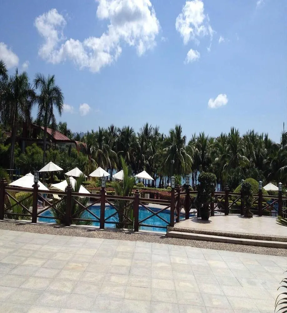 Landscape Beach Hotel Szanja 4*,